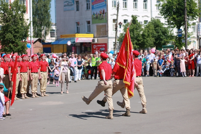 Общественному движению «Юнармия» города Клинцы торжественно присвоено имя героя России Андрей Карлова