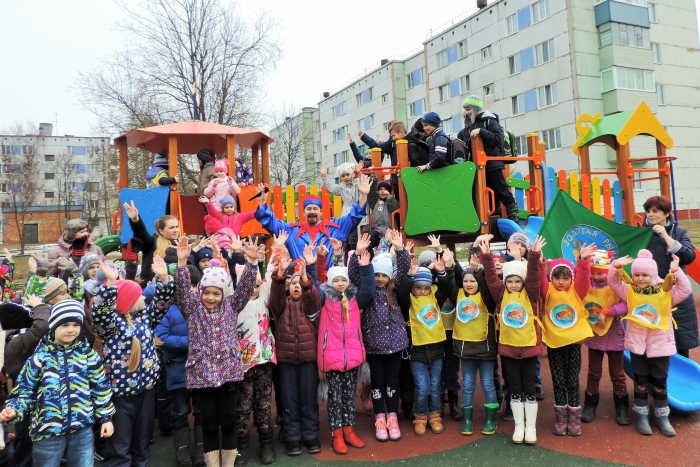 В Клинцах состоялась развлекательная программа для детей в рамках фестиваля «Выходи гулять!»