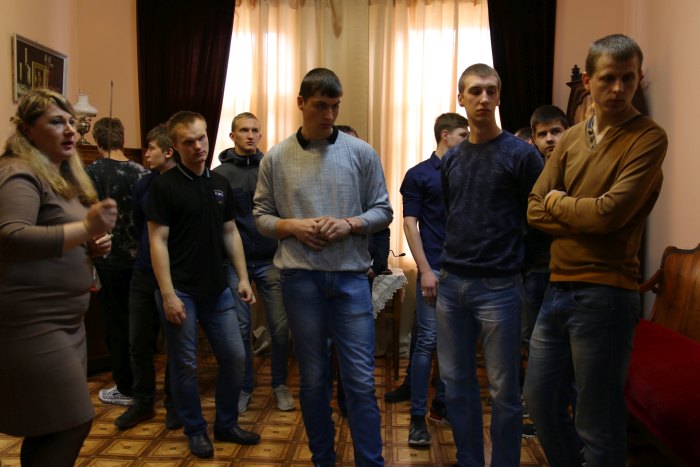 В городе Клинцы прошли торжественные проводы призывников в ряды Российской Армии