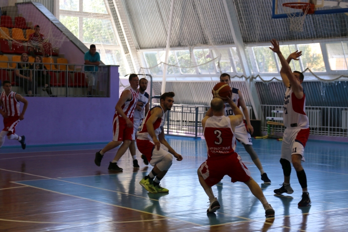 Клинцовские баскетболисты стали чемпионами Брянской области