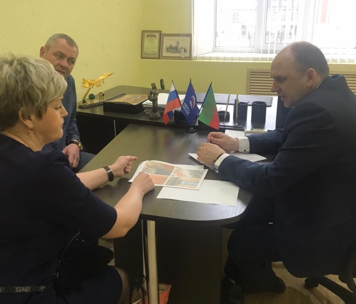 Заместитель председателя Брянской областной Думы Виталий Беляй провёл приём граждан в Клинцах