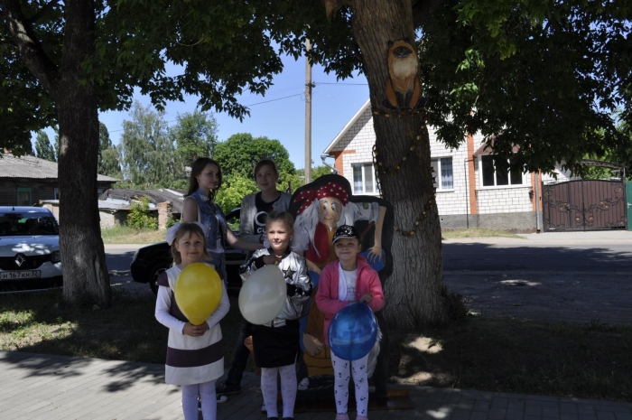 В Клинцах состоялась праздничная программа «Да здравствует детство!»