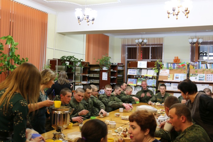 Жители города Клинцы приняли участие в «БиблиоНочи-2017»