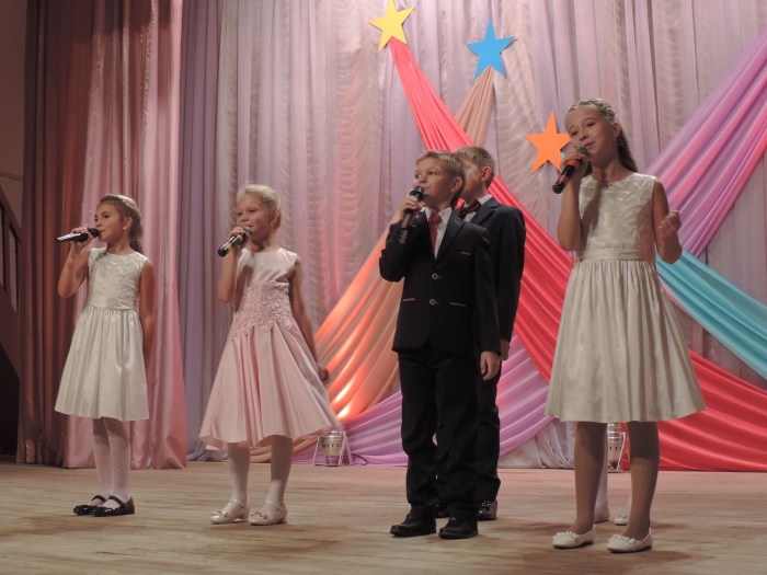 В Клинцах прошел благотворительный концерт по сбору средств на лечение Максима Зайцева