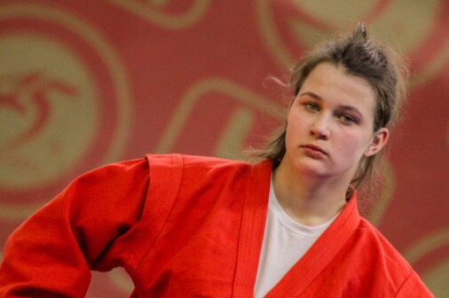 Клинчанка Анастасия Черненок завоевала бронзовую медаль на первенстве России по самбо
