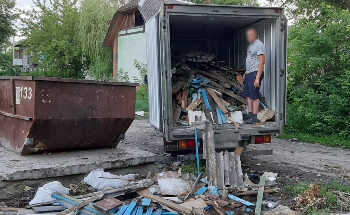 Брянскую область заполонили несанкционированные свалки