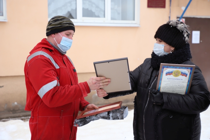Благодарность за неравнодушие: В приюте Клинцовского района обрезали старые и аварийные деревья
