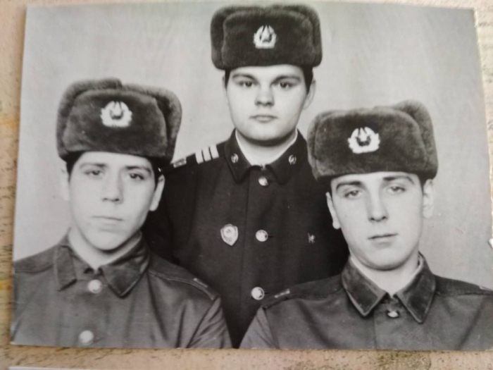 Каким же он был, бывший клинцовский школьник, капитан Сергей Васильевич Дашук?