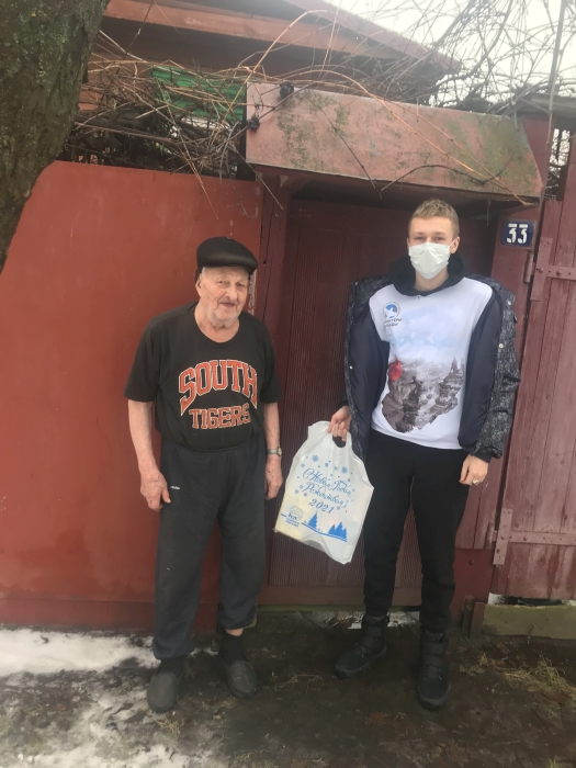 В Клинцах поздравили с наступающим Новым годом ветеранов войны и труда