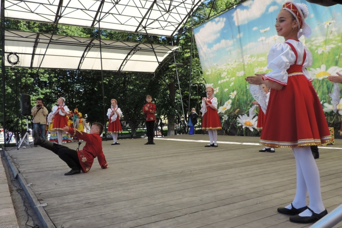 В Клинцах состоялась концертная программа коллективов художественной самодеятельности МБУ ДК