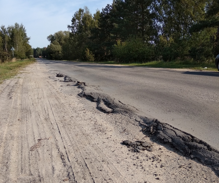 На ремонт участка автодороги в Клинцовском районе выделено более 12 млн. рублей