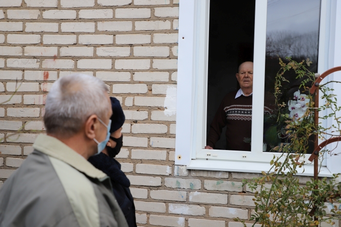 В Клинцах сотрудники и ветераны органов внутренних дел навестили вдов и матерей погибших сослуживцев