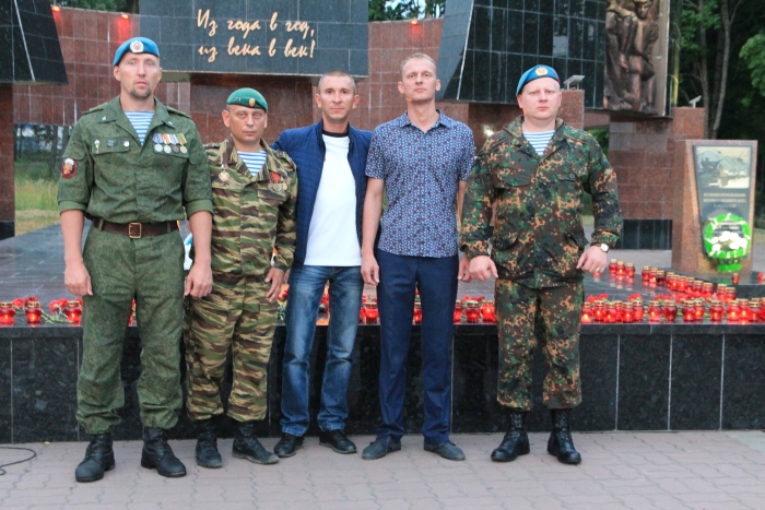 22 июня в 4 утра в Клинцах состоялась акция «Свеча памяти»