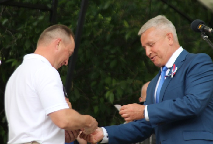 Город Клинцы отмечает День России