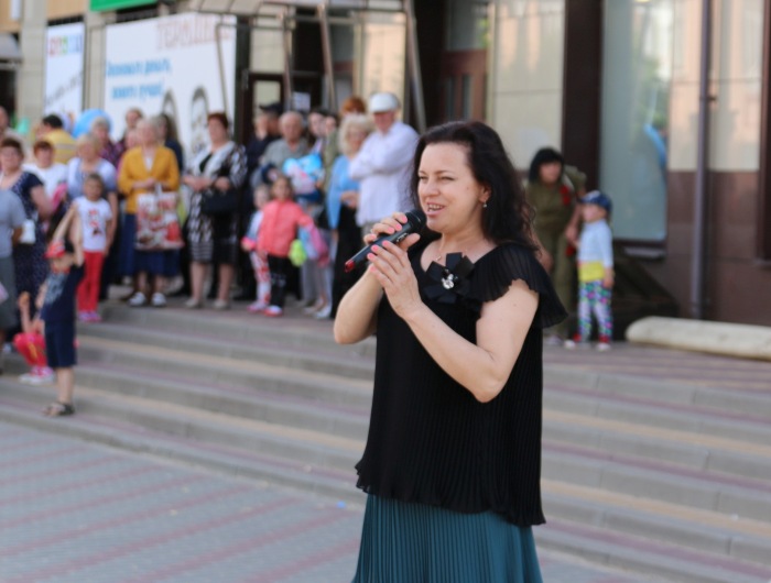 Город Клинцы отмечает День России