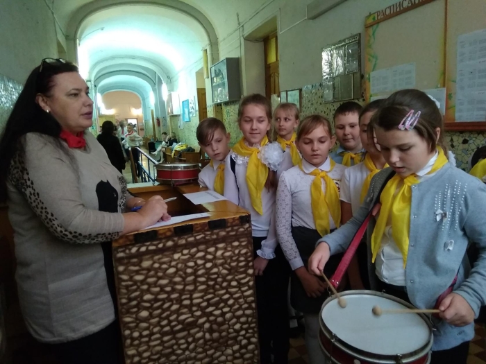 В Клинцах отметили День рождения Российского движения школьников
