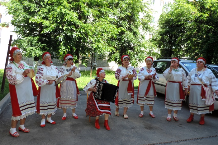 В Клинцах отпраздновали Международный день соседей