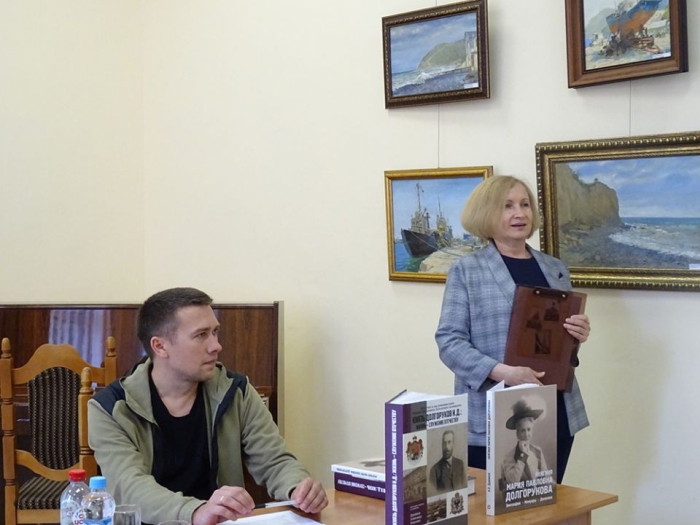 В Брянске состоялась презентация книг краеведа Александра Дудникова 