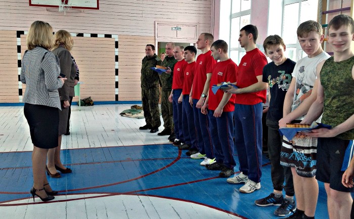 21 февраля в МБОУ-СОШ № 6 им. Коновалова прошли соревнования по военно-прикладным видам спорта