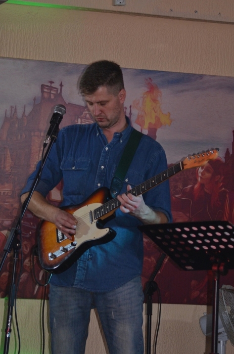 В Клинцах состоялся концерт минской группы «Cross B Band»