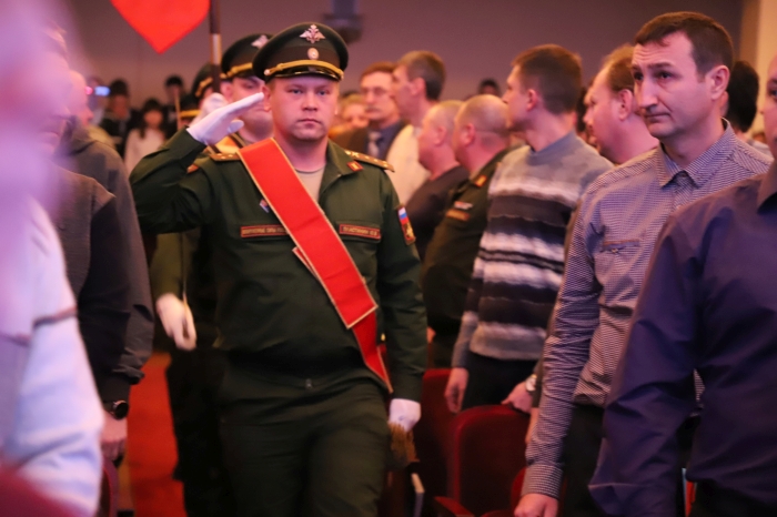 В Клинцах прошел городской торжественный вечер, посвященный Дню защитника Отечества