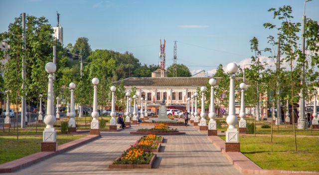 В Клинцах работы по благоустройству прилегающей территории к новому собору выполняет компания ООО «СтройсервисТрейд»