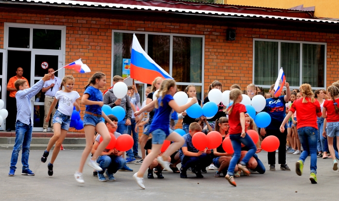 Флэшмоб, посвященный Дню России, прошел в санатории «Затишье»