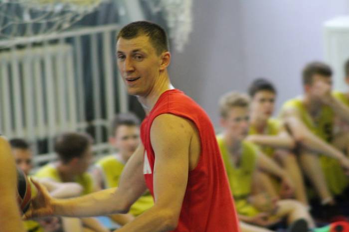В городе Клинцы завершился турнир по баскетболу на призы Виталия Фридзона