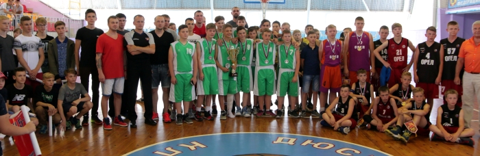 В Клинцах прошел турнир по баскетболу на призы Виталия Фридзона