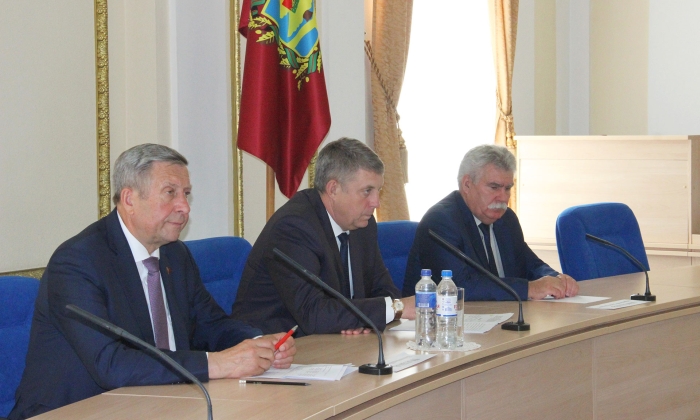 В Правительстве Брянской области обсудили исполнение указов Президента РФ