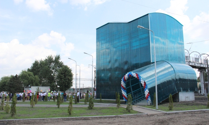 В Брянске на железнодорожной станции открыли новый пешеходный мост