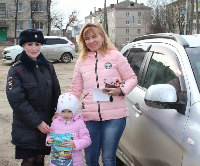 В Клинцах прошла акция «Автокресло – Детям!»