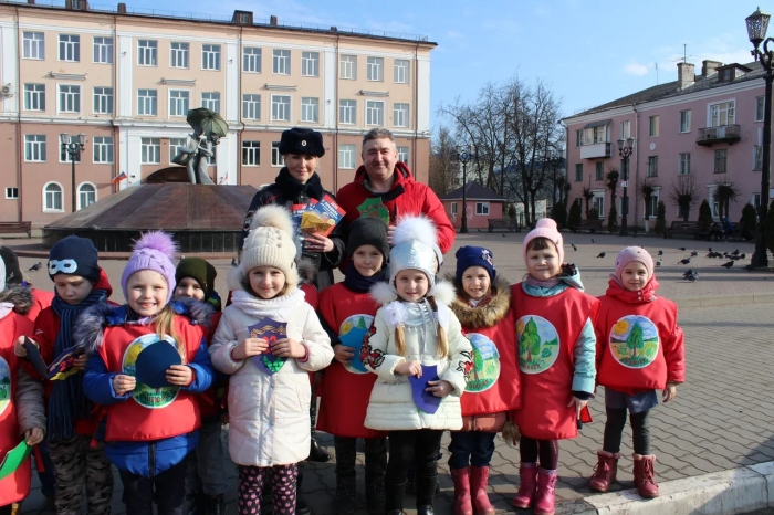 В Клинцах прошла акция «Папа, соблюдай Правила дорожного движения!»