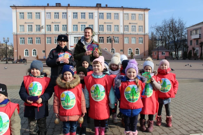 В Клинцах прошла акция «Папа, соблюдай Правила дорожного движения!»