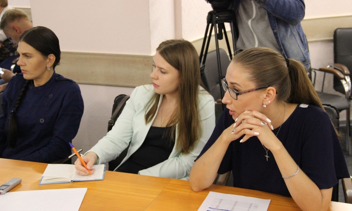 В Брянске состоялась пресс-конференция, посвященная реализации в регионе майских указов Президента РФ