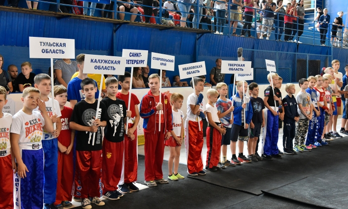 В Брянске проходят Всероссийские соревнования по кикбоксингу «Кубок Белых волков»