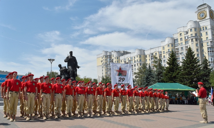 В Брянске прошел митинг «Пусть живет партизанское братство»