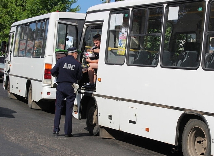 В Клинцах проходят мероприятия по обеспечению безопасности пассажирских перевозок