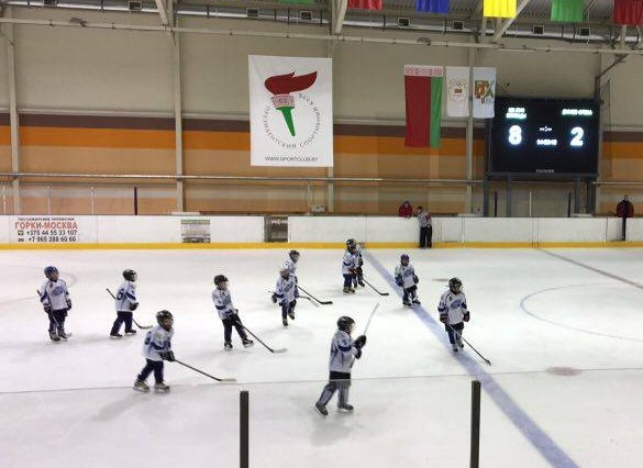 Клинцовские хоккеисты приняли участие в международном турнире в Беларуси