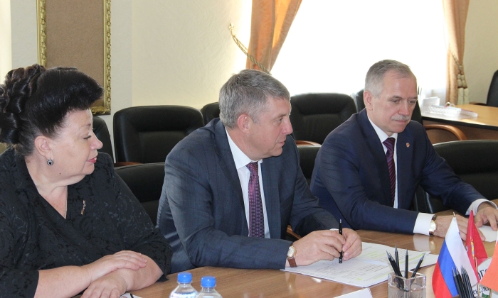 Брянская область и РБ планируют укреплять сотрудничество в различных отраслях
