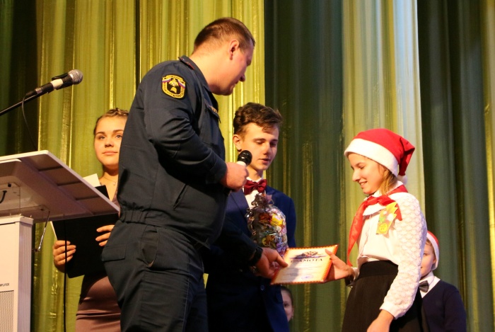 В Клинцах прошла торжественная церемония закрытия Года добровольца