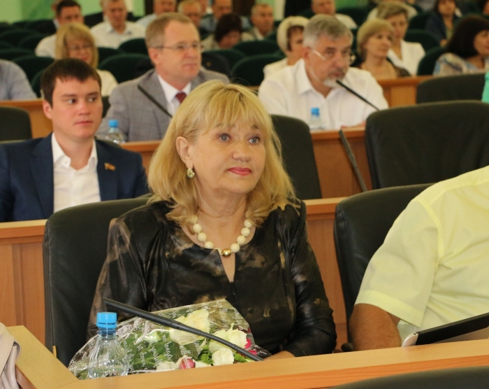 Депутат Брянской областной Думы Татьяна Харченко сложила свои полномочия