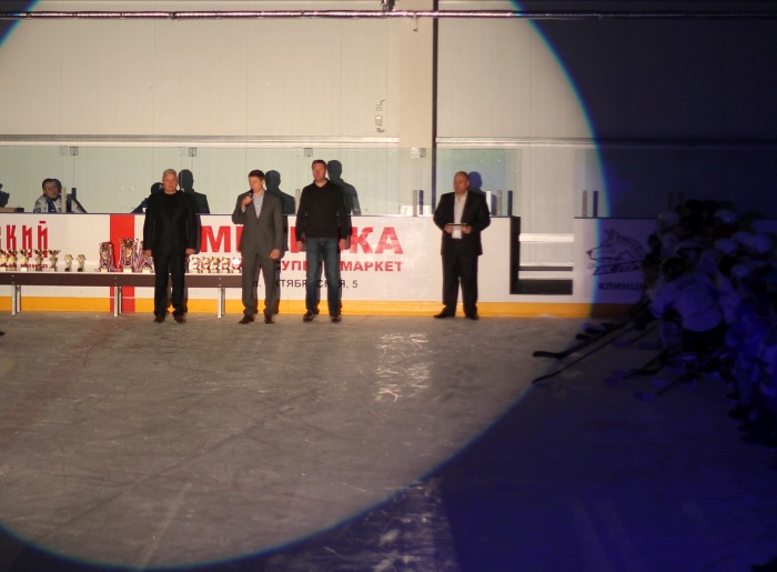 В Клинцах завершился турнир по хоккею на Кубок Главы города и Главы администрации