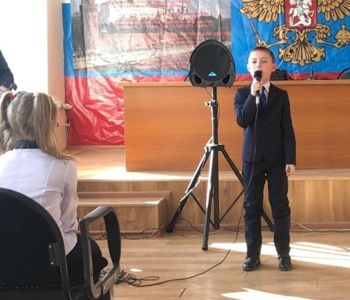 Народная вокально студия «Светофор» поздравила сотрудников и ветеранов ИК-6 с Днём Защитника Отечества