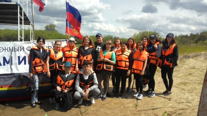 Клинцовские студенты приняли участие в международном молодёжном фестивале «По волнам Ипути-2017»