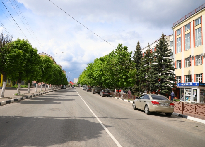 В Клинцах распустились каштаны