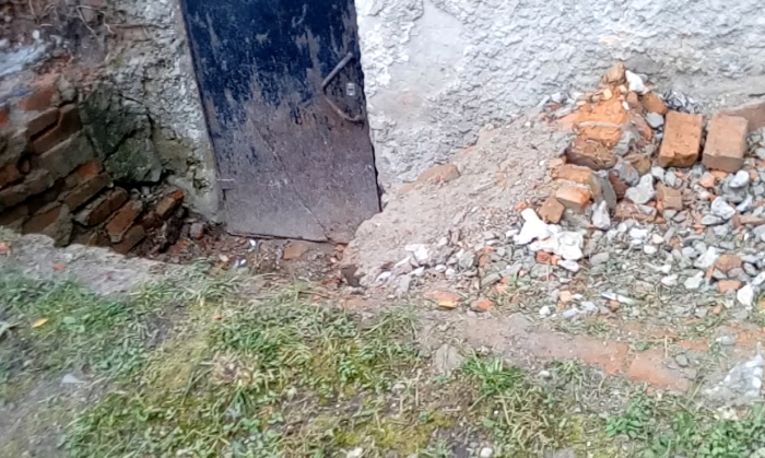В Клинцовском районе сельский клуб после ремонта нуждается в ремонте 