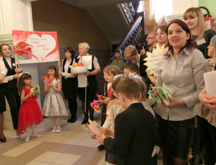 В Клинцах проходят мероприятия, посвященные Международному женскому дню