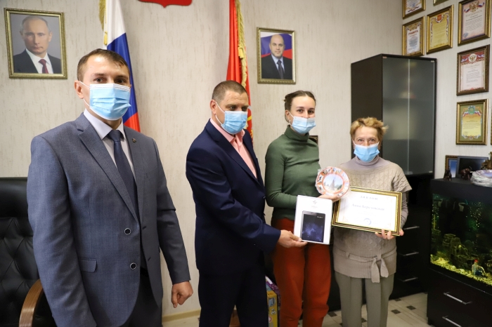 Состоялось награждение победителей конкурса концепций «Брендирование города Клинцы»