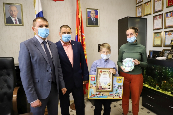Состоялось награждение победителей конкурса концепций «Брендирование города Клинцы»